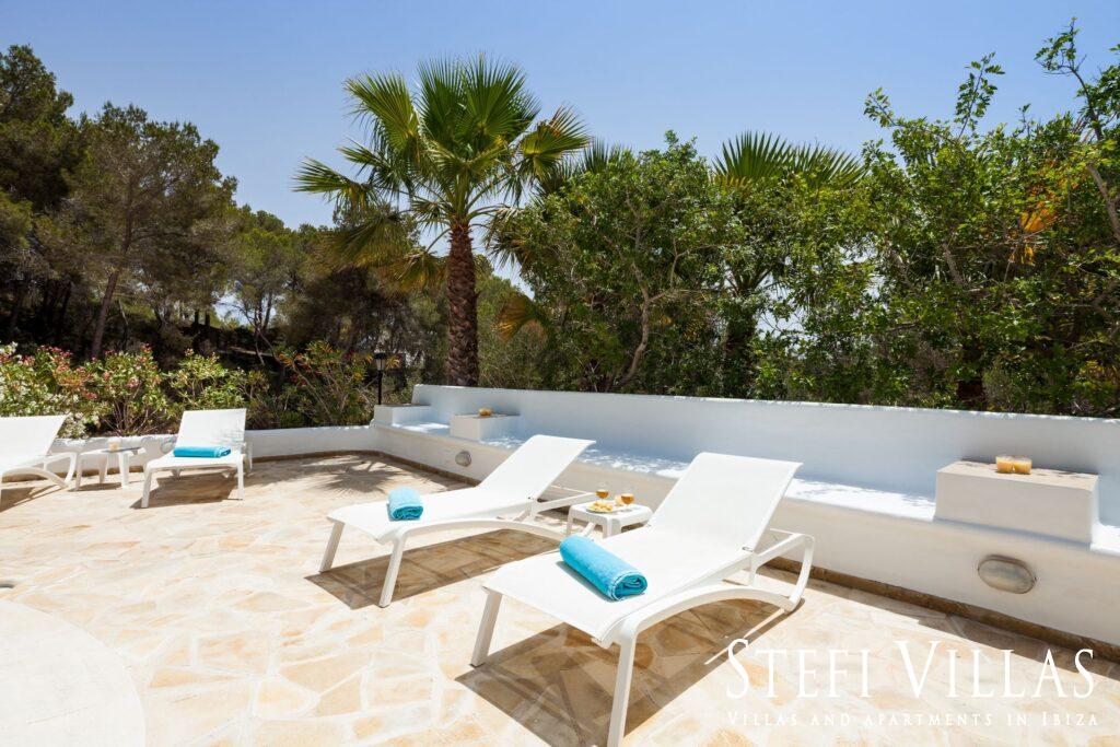 Villa with Pool in Cala Llonga