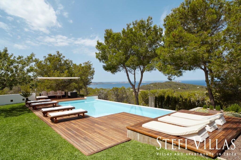 Luxury villa with sea and sunsets views