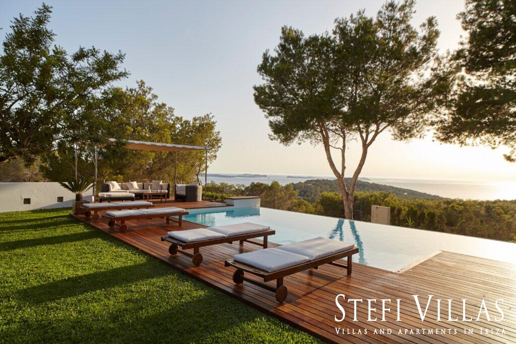 Luxury villa with sea and sunsets views