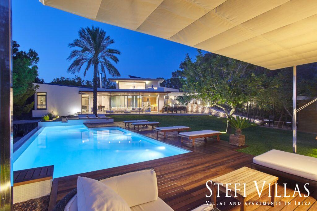 Luxury villa with sea and sunsets views