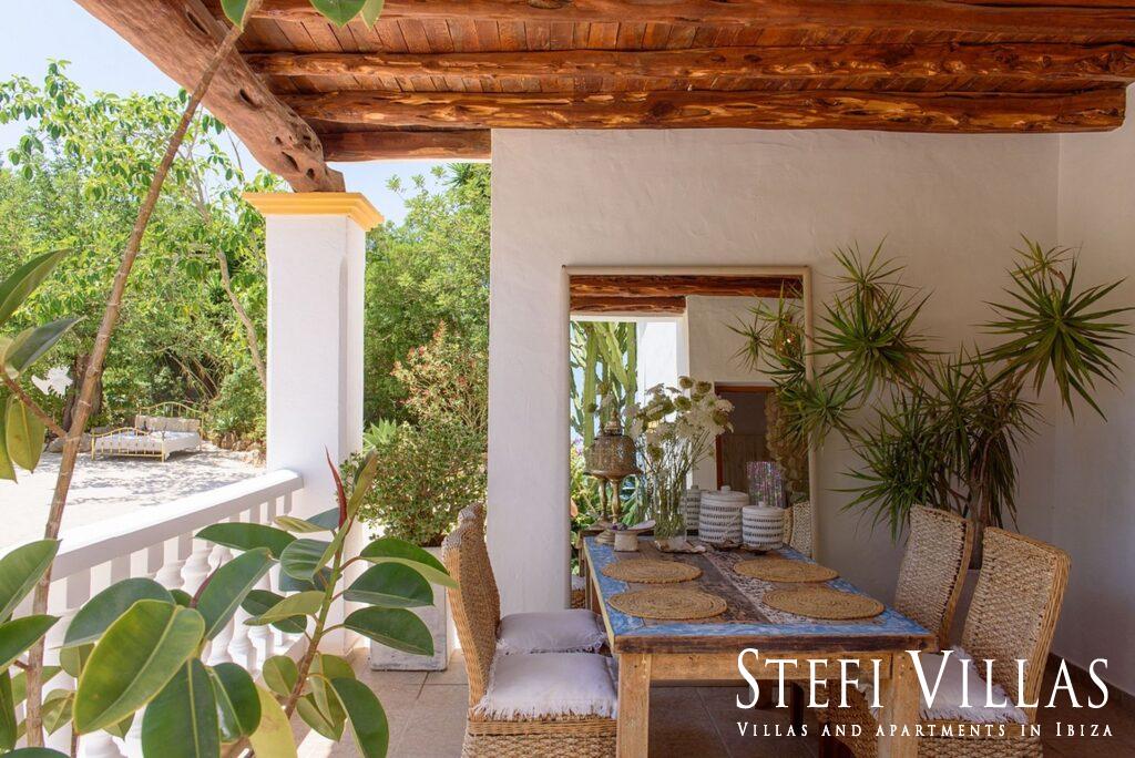 Villa located north of Ibiza 4 km from Benirras beach