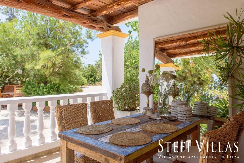 Villa located north of Ibiza 4 km from Benirras beach