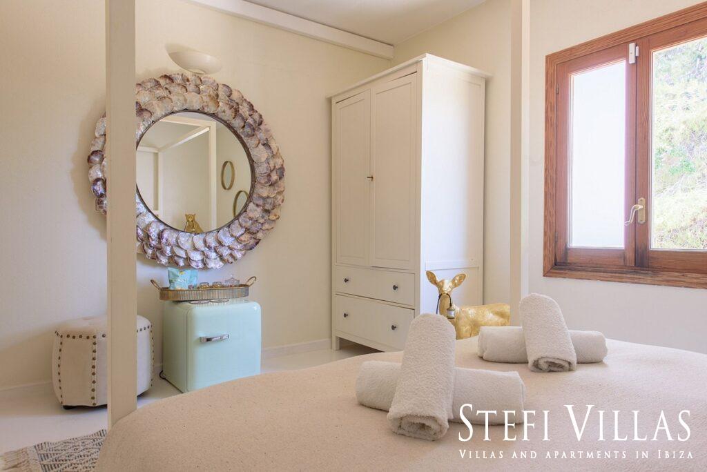 Villa located north of Ibiza 4 km from Benirras beach