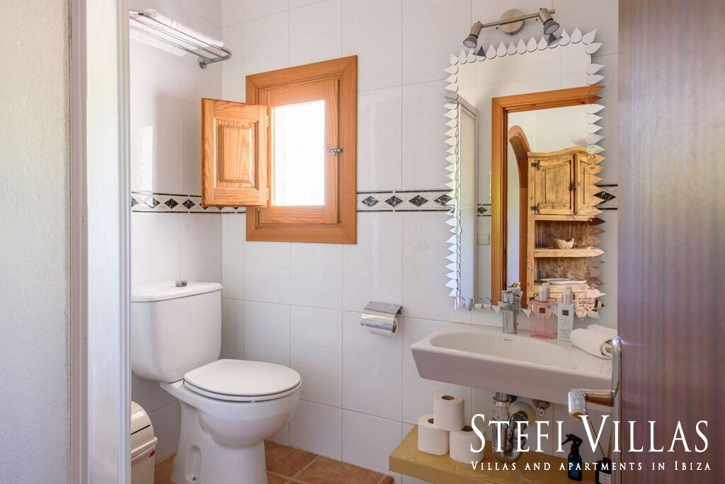 Villa located north of Ibiza 4 km from Benirras beach