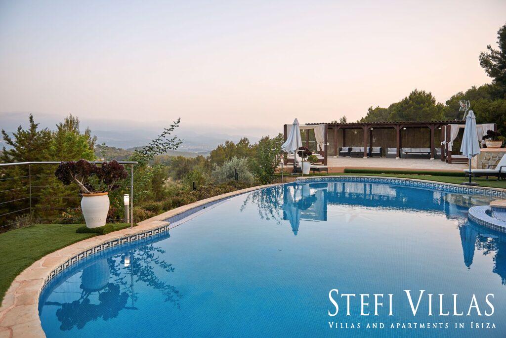 Large house for families and events in Ibiza