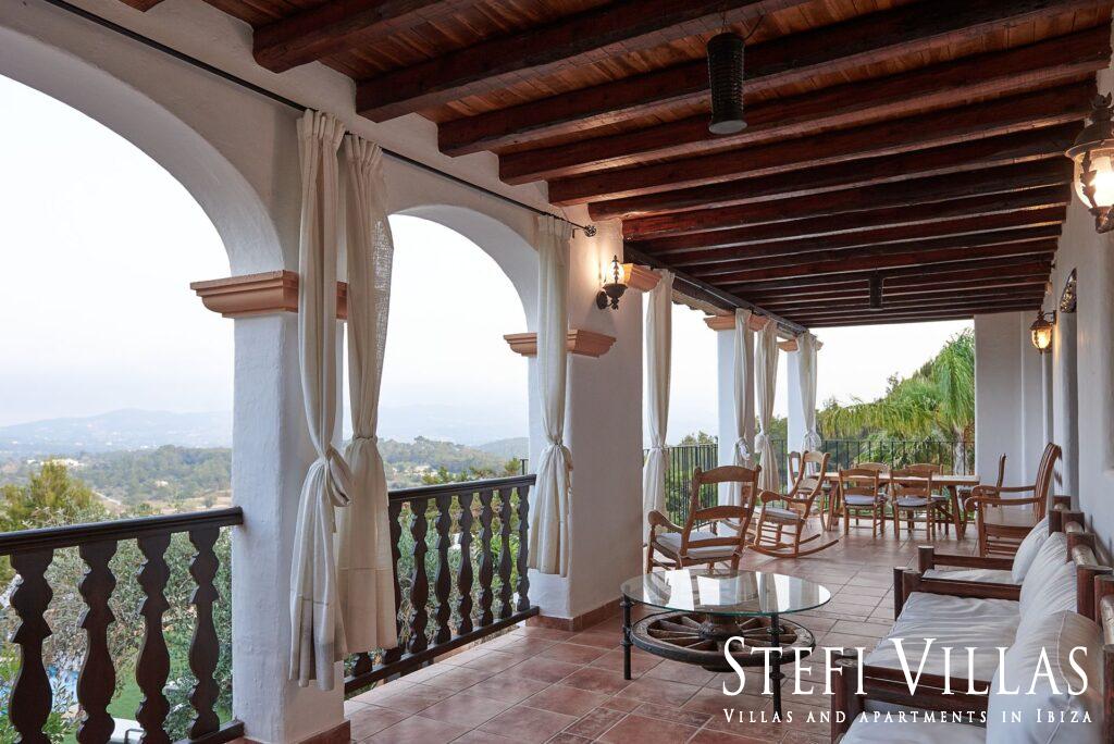 Large house for families and events in Ibiza