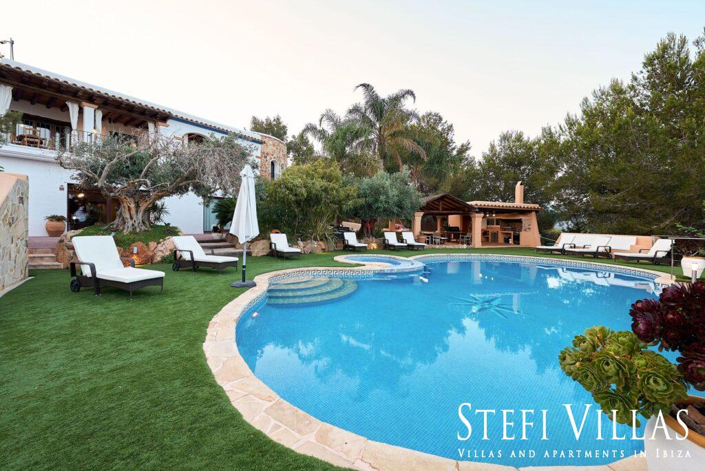 Large house for families and events in Ibiza