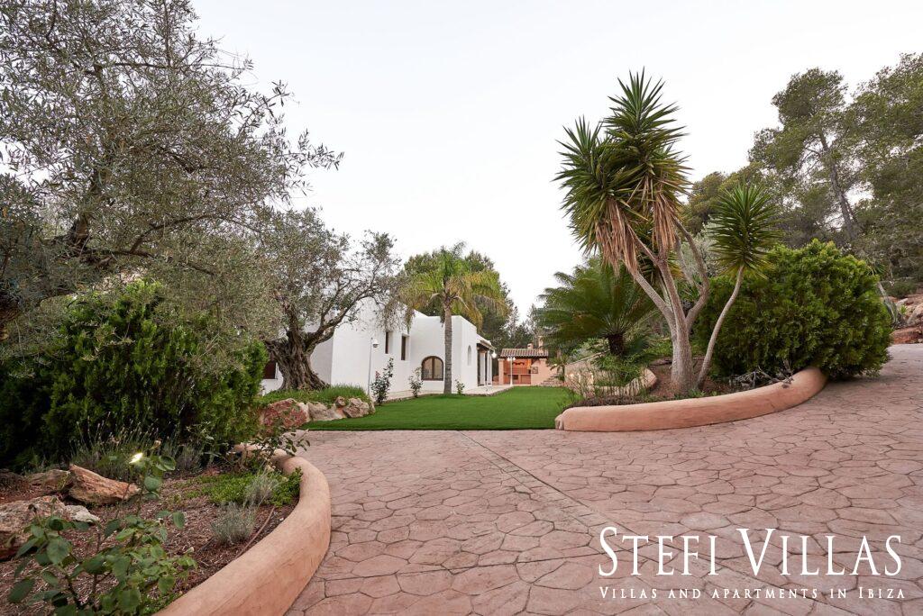 Large house for families and events in Ibiza