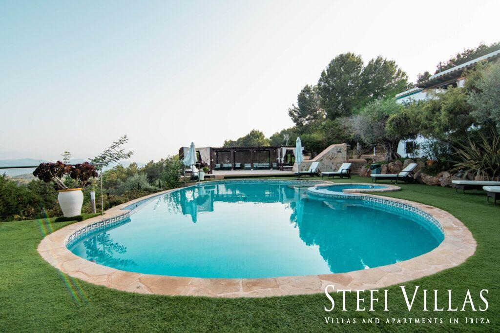 Large house for families and events in Ibiza