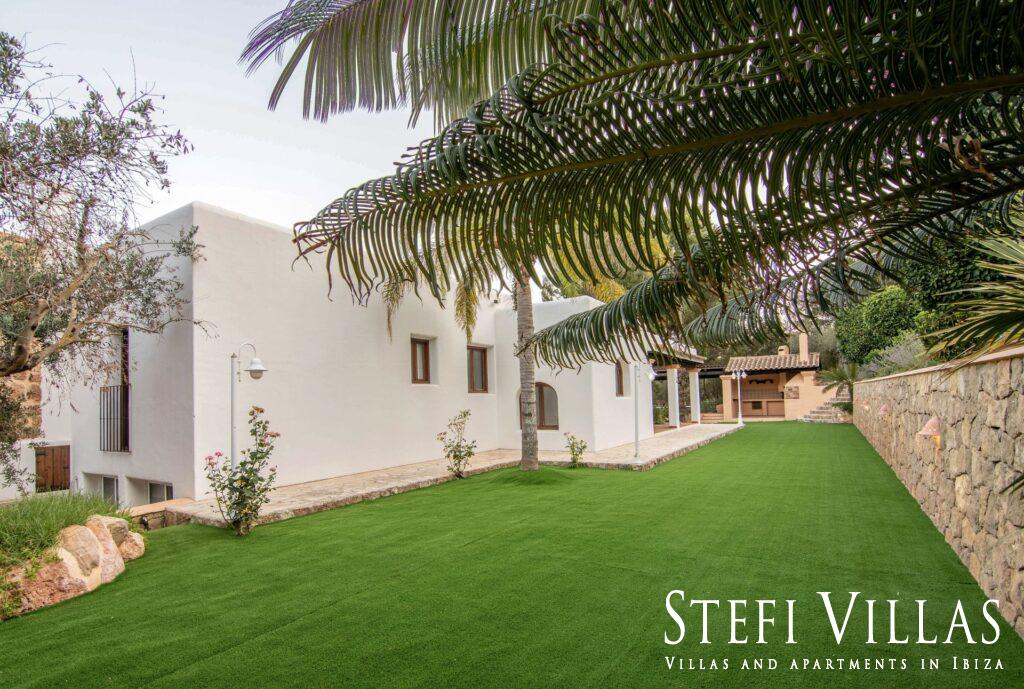 Large house for families and events in Ibiza