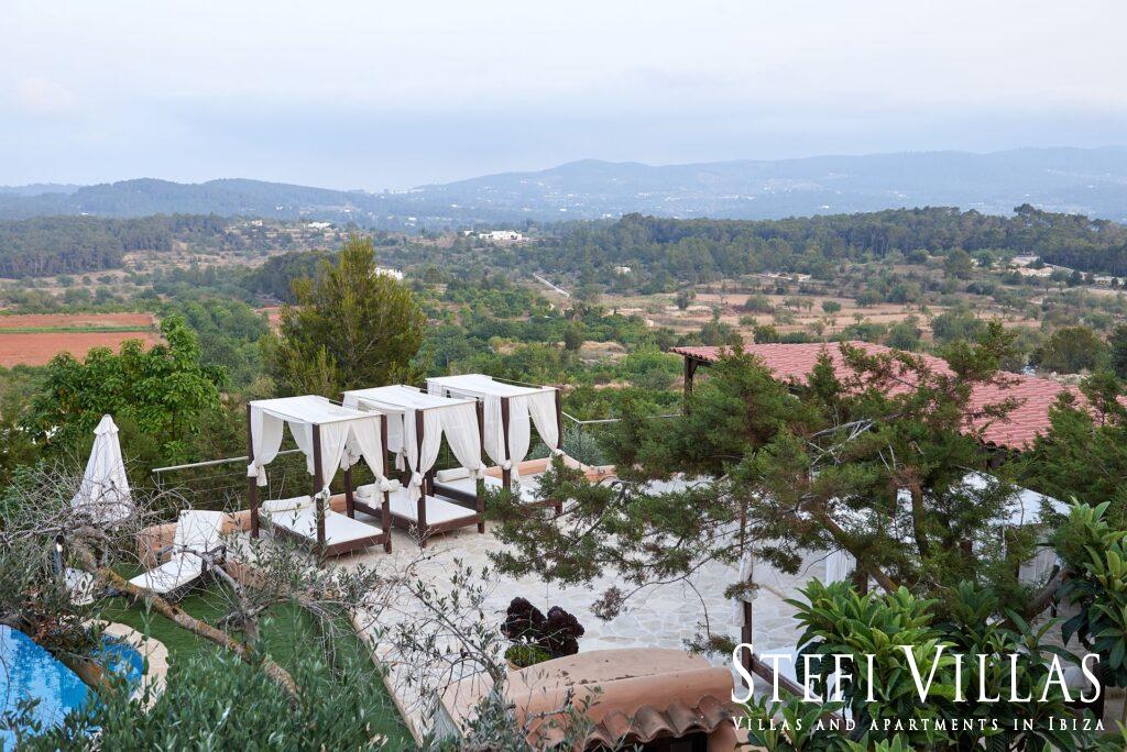 Large house for families and events in Ibiza