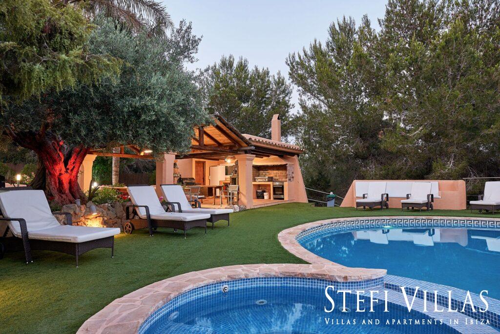 Large house for families and events in Ibiza